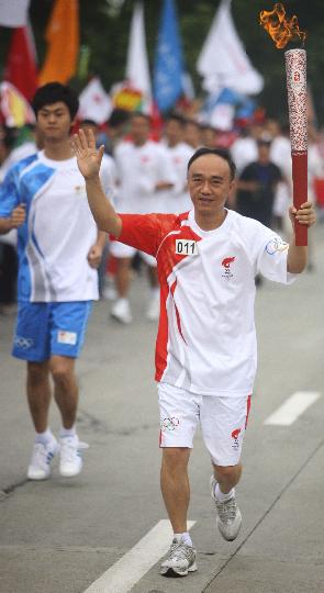 世界冠军陈龙灿执教西华大学高水平运动队